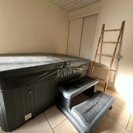 Au Bonheur De Louann Jacuzzi